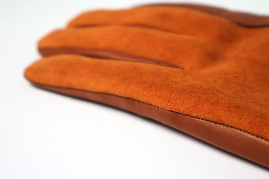 Gants Prestigieux nature bi-texture en cuir d'agneau et cuir d'agneau suédé doublé