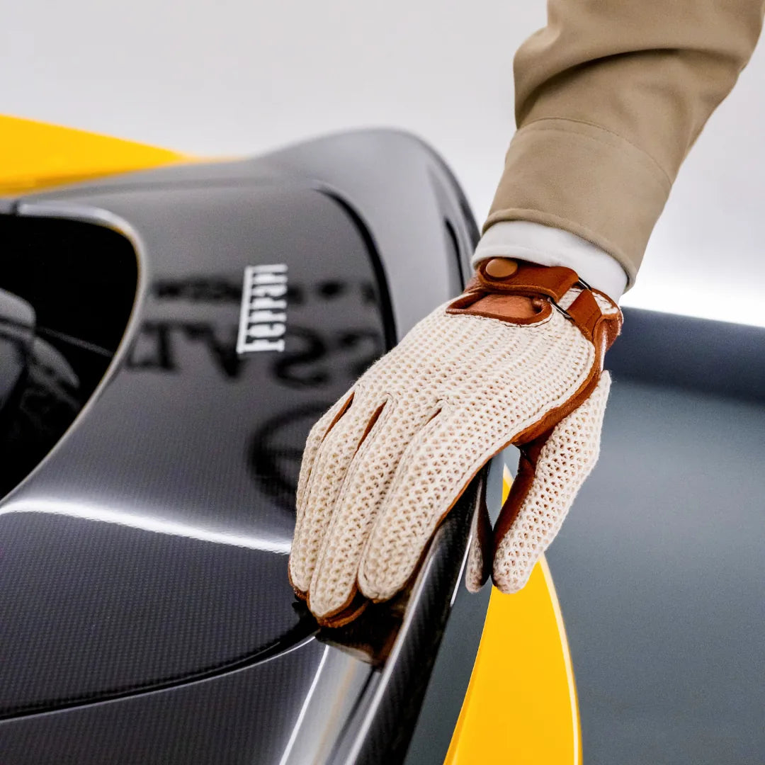 Gants de conduite de luxe en crochet et cuir fin - La Main De l'Homme